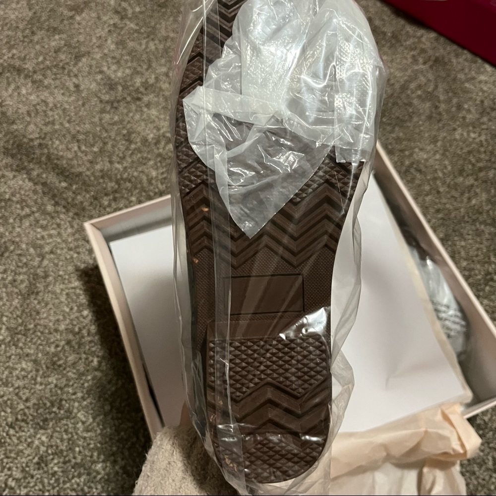 Quilted Faux Fur Lace Up Winter Duck Boot - Picture 5 of 8